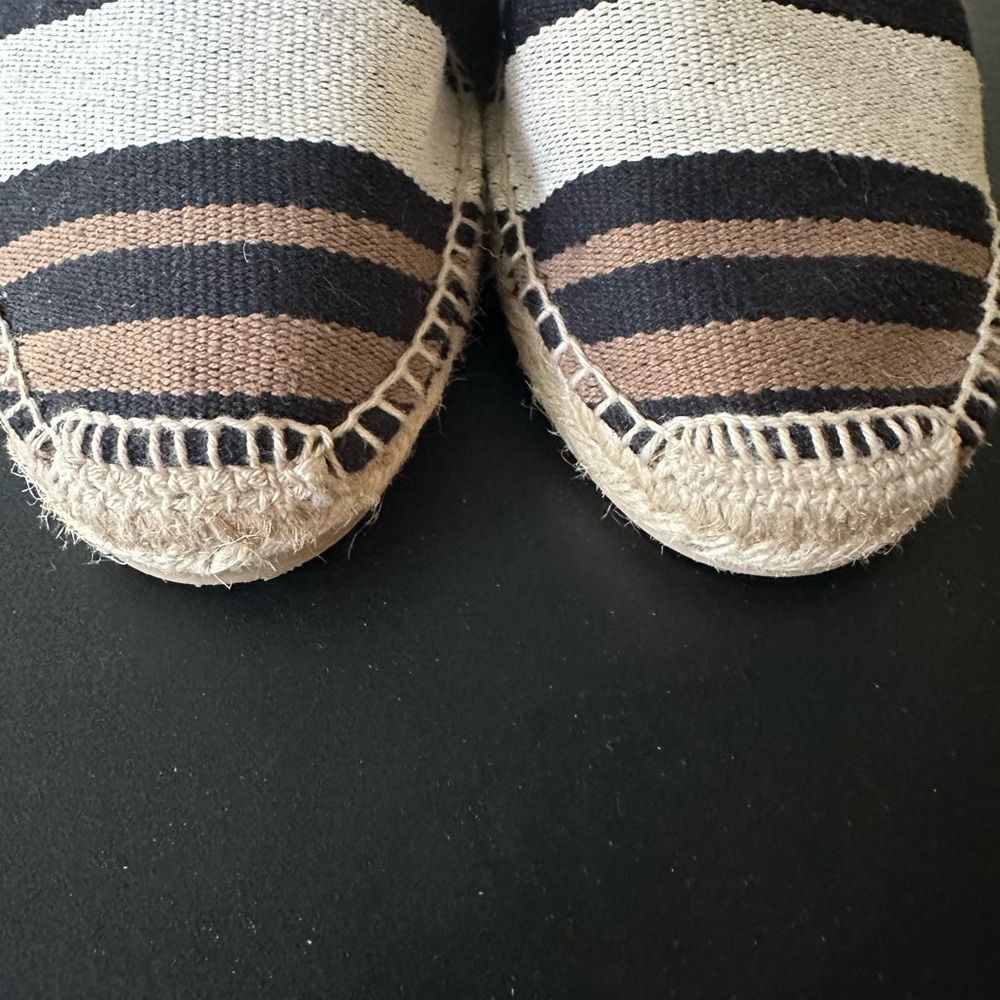 TONI PONS- closed toe espadrille/overlapping stretchy straps, slingback strap - Picture 7 of 11